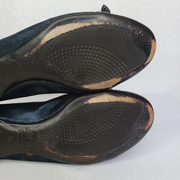 AGL Attilio Giusti Black Leather Snake Print Flats
